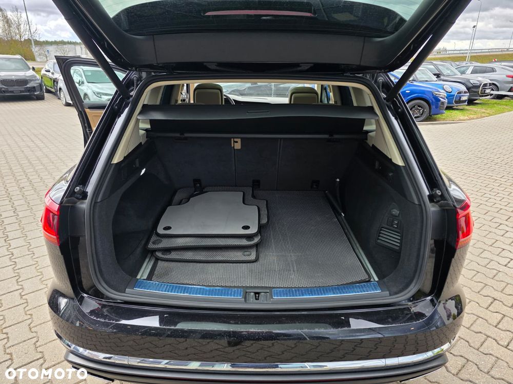 Volkswagen Touareg 3.0 V6 TDI SCR 4Mot Elegance - 16