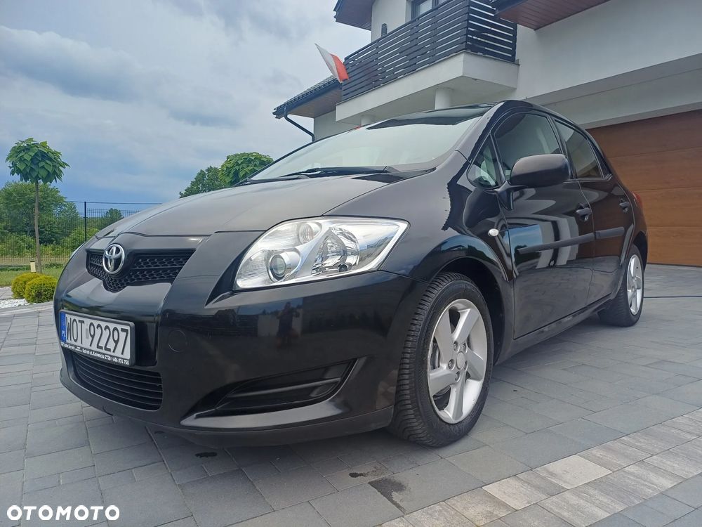 Toyota Auris 1.4 D-4D Terra - 3