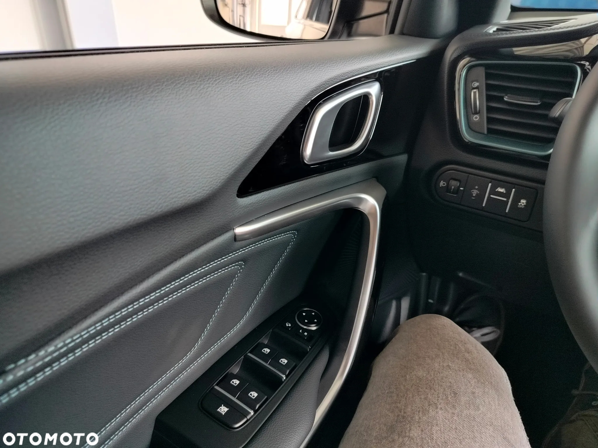 Kia XCeed 1.6 T-GDI Tribute DCT - 14