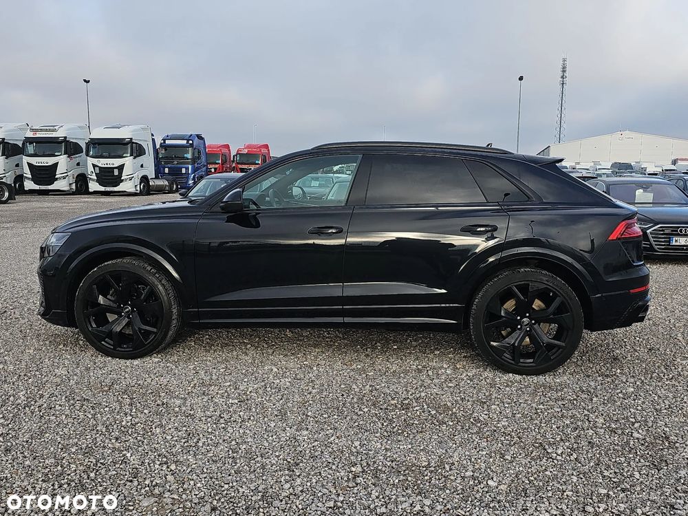 Audi RS Q8 - 8
