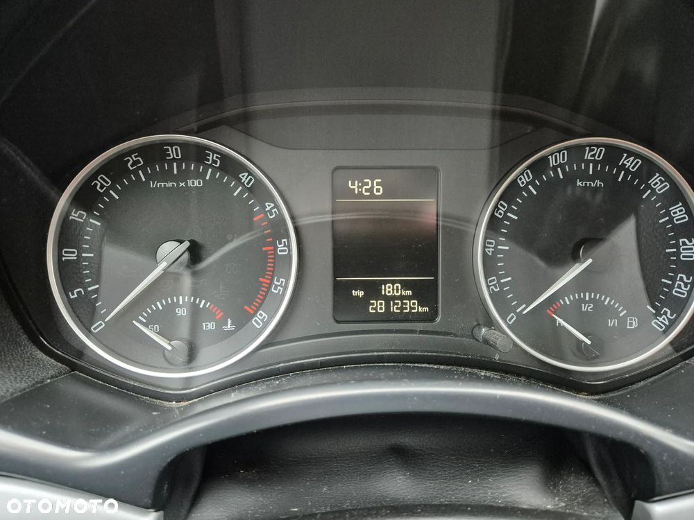 Skoda Octavia 1.6 TDI Ambiente - 9