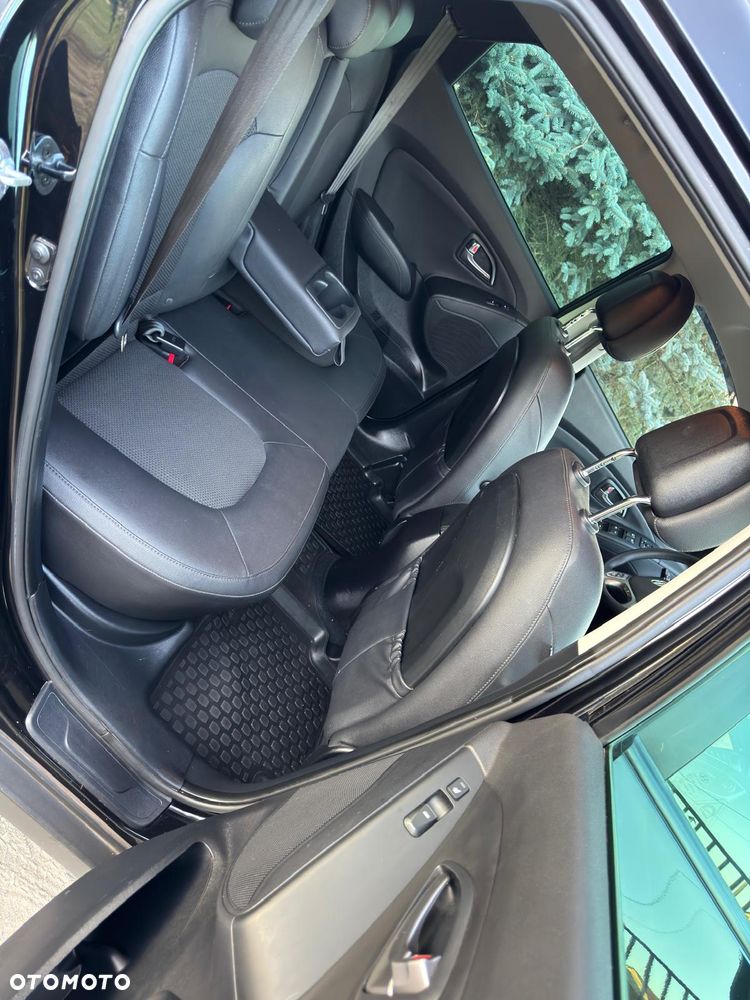 Hyundai ix35 2.0 GDI Premium 2WD - 21