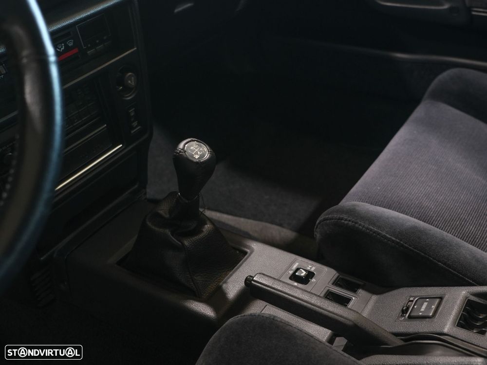 Toyota Celica 2.0 Turbo 4x4 - 18