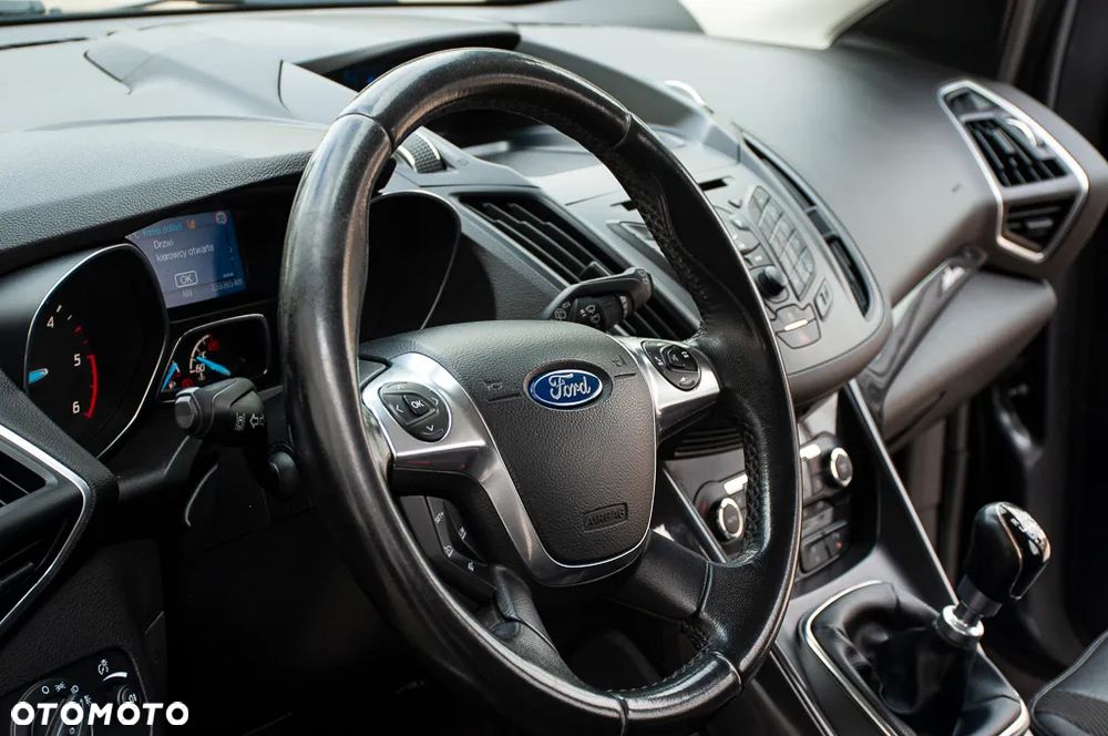 Ford Kuga 2.0 TDCi 4x4 Titanium - 40