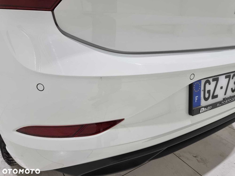 Volkswagen Polo - 32