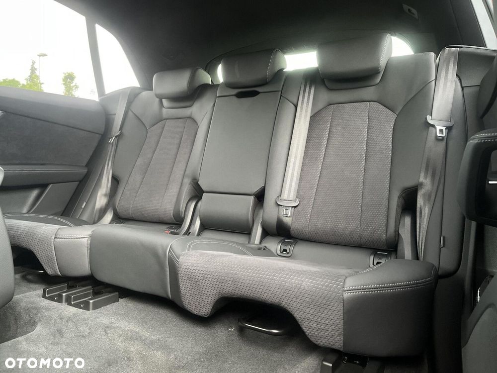 Audi Q8 - 38