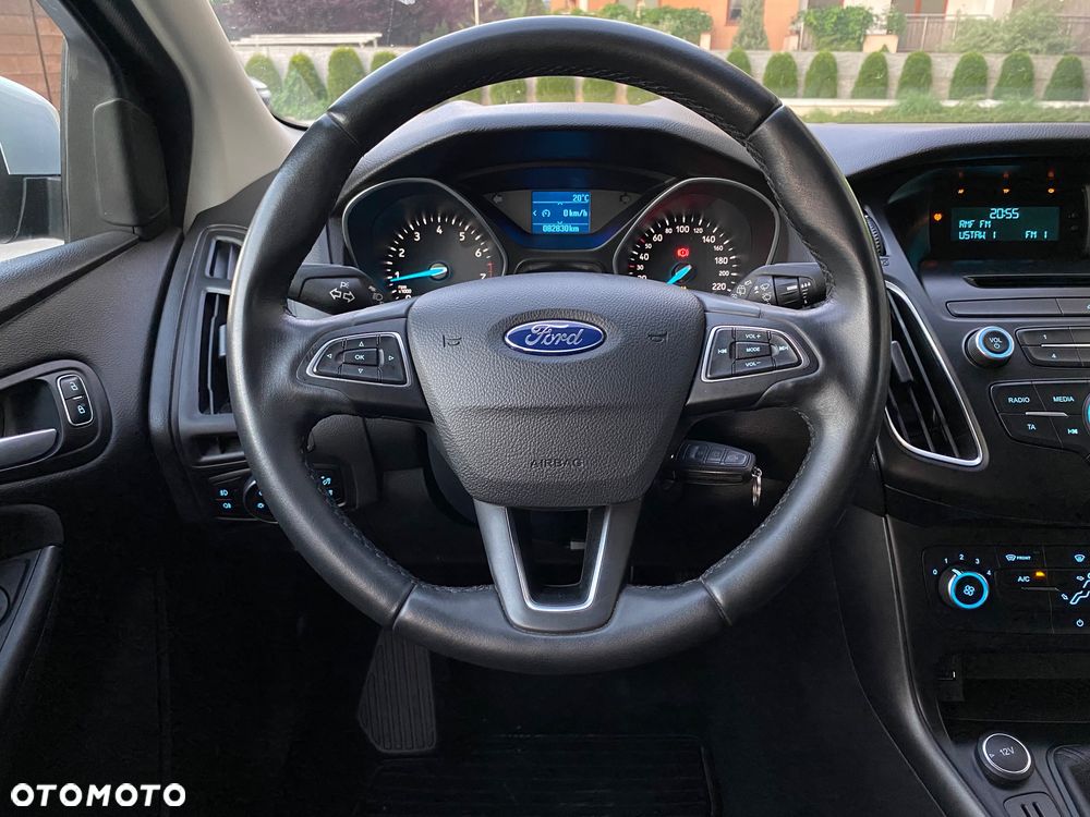 Ford Focus 1.6 Gold X - 29