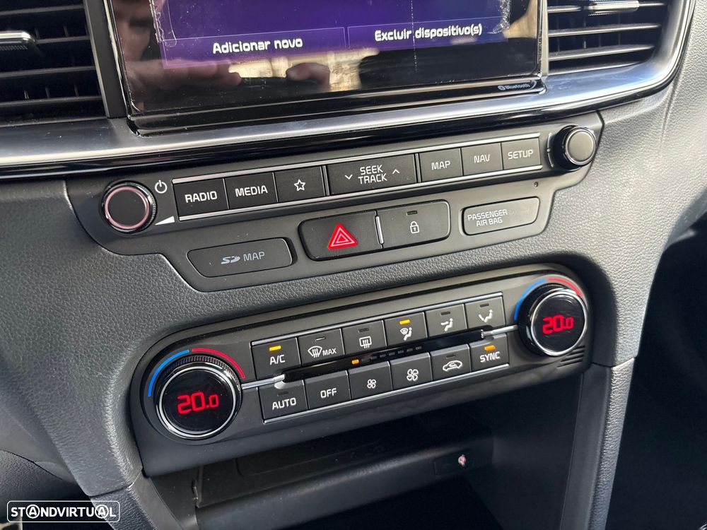 Kia Ceed SW 1.6 CRDi TX+SRF - 46