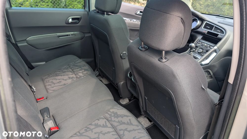 Peugeot 3008 HDi 115 Allure - 9