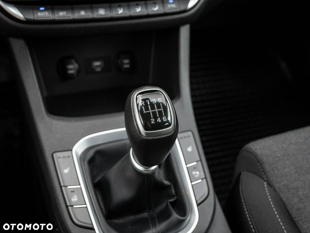 Hyundai i30 1.5 DPI Comfort - 16