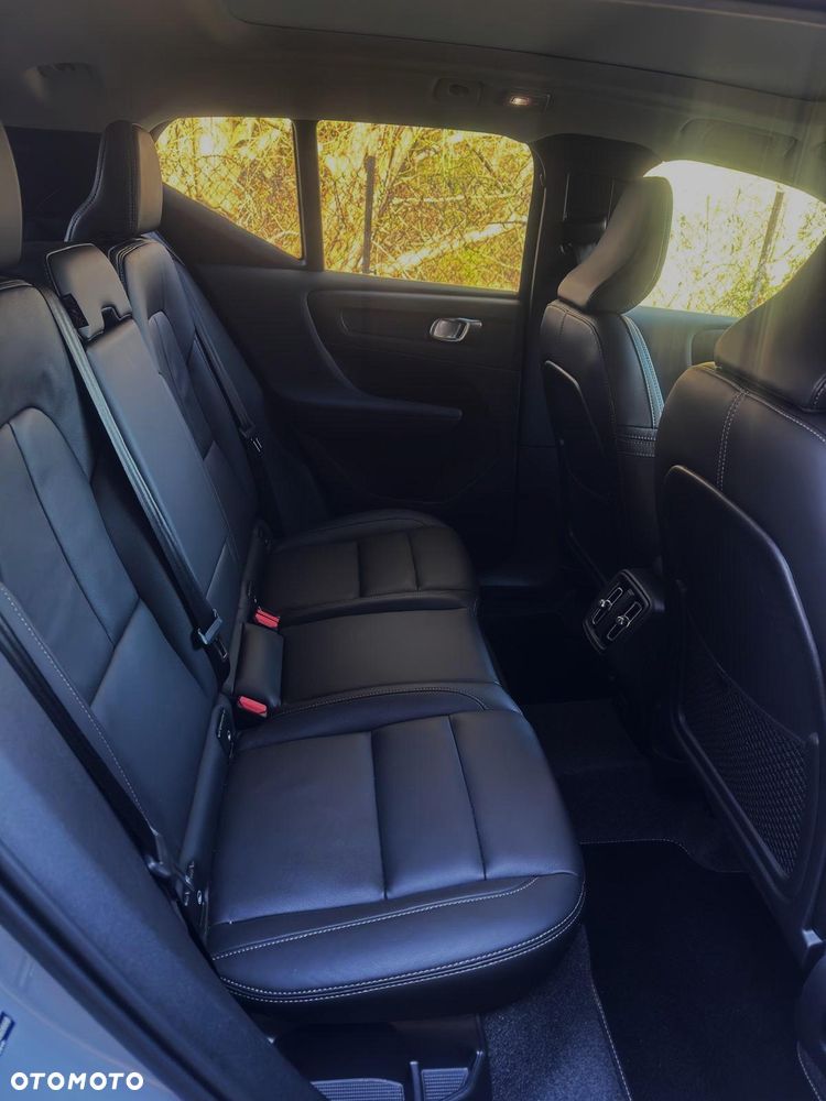 Volvo XC 40 B5 B AWD Geartronic Inscription - 24