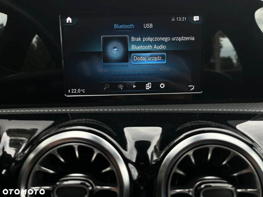 Mercedes-Benz CLA 180 Progressive 7G-DCT - 22