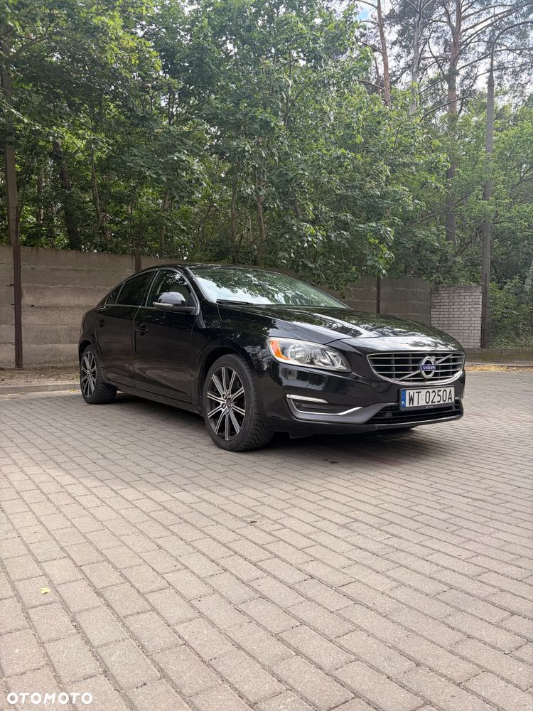 Volvo S60 T5 Geartronic Momentum - 1