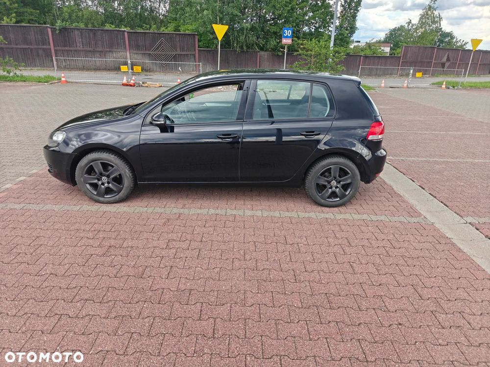 Volkswagen Golf 1.6 Trendline - 1
