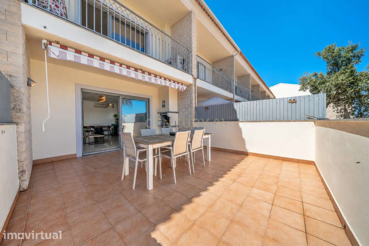 Moradia geminada 3 quartos com piscina e garagem | Branqueira, Albufei - Grande imagem: 4/41