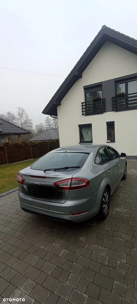 Ford Mondeo 2.0 Trend - 23