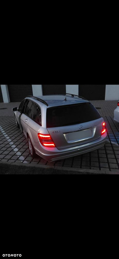 Mercedes-Benz Klasa C 180 CGI BlueEFFICIENCY - 11