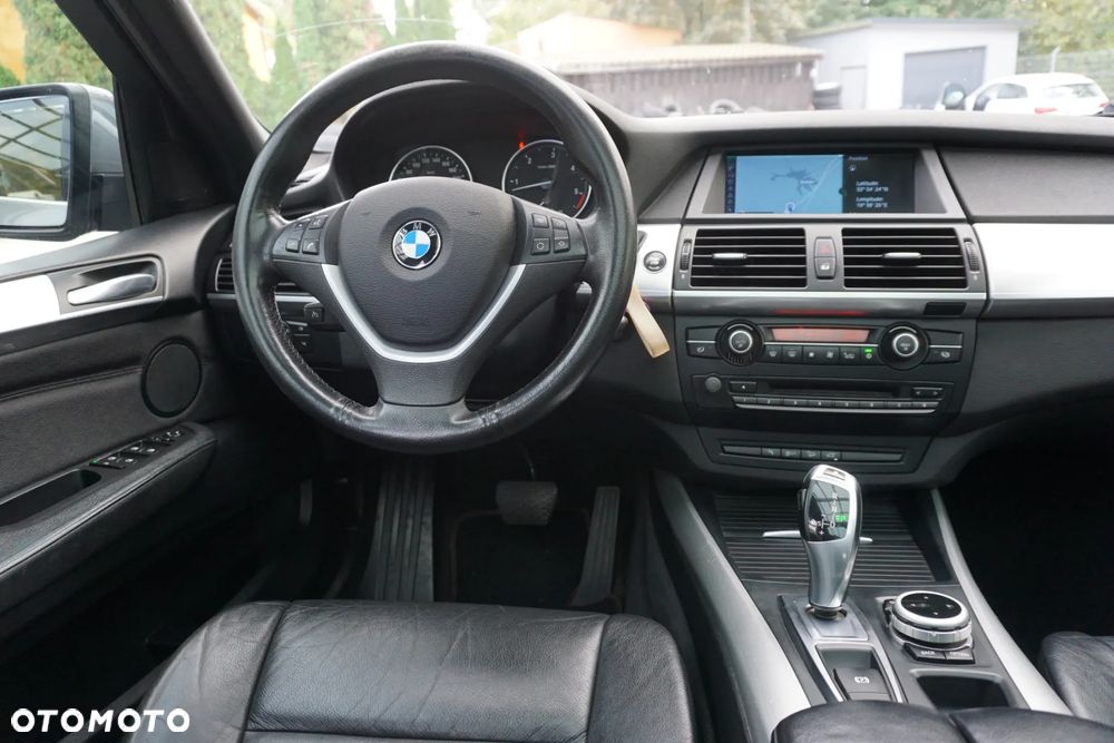 BMW X5 xDrive30d - 16