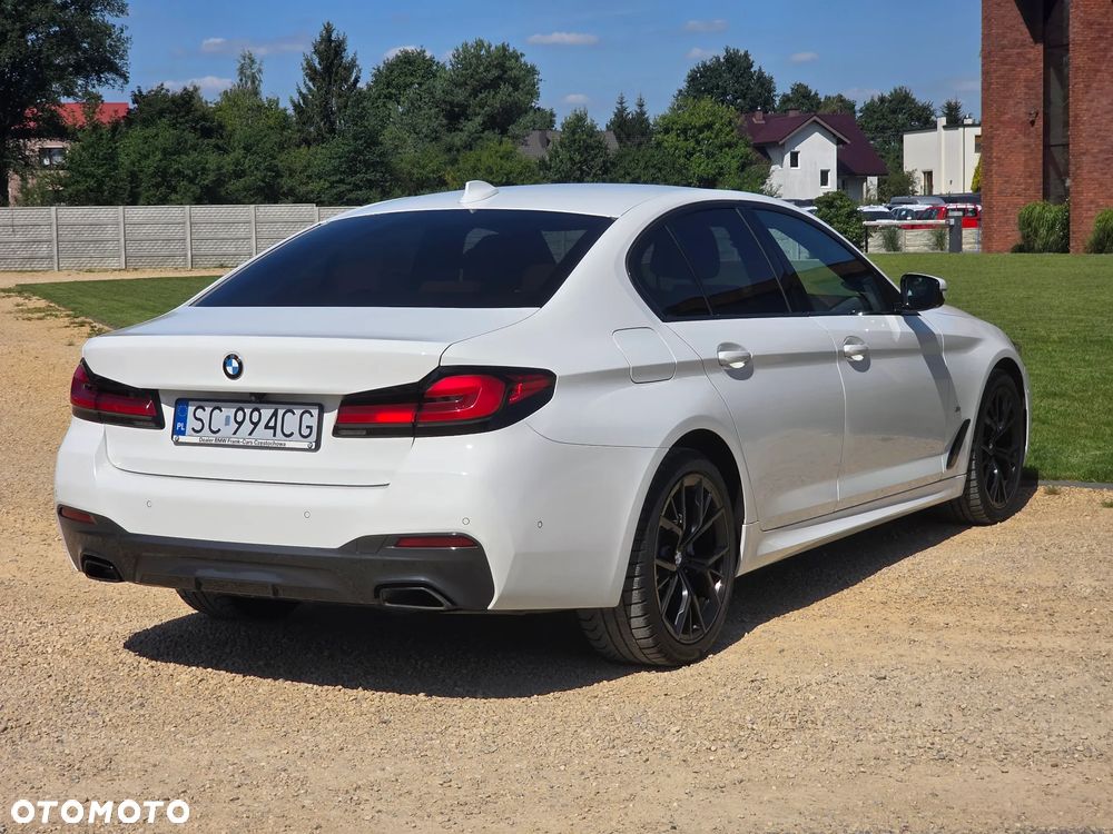 BMW Seria 5 520d xDrive mHEV sport - 11