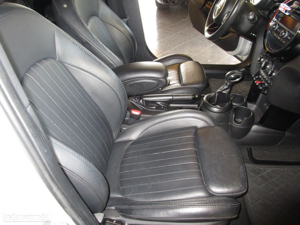 MINI 5 Portas Cooper SD Sport Aut. Seven - 36