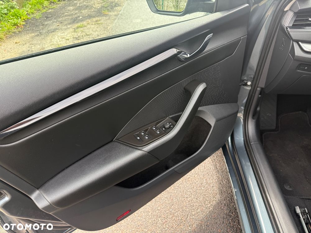 Skoda Octavia 2.0 TDI SCR Style DSG - 21