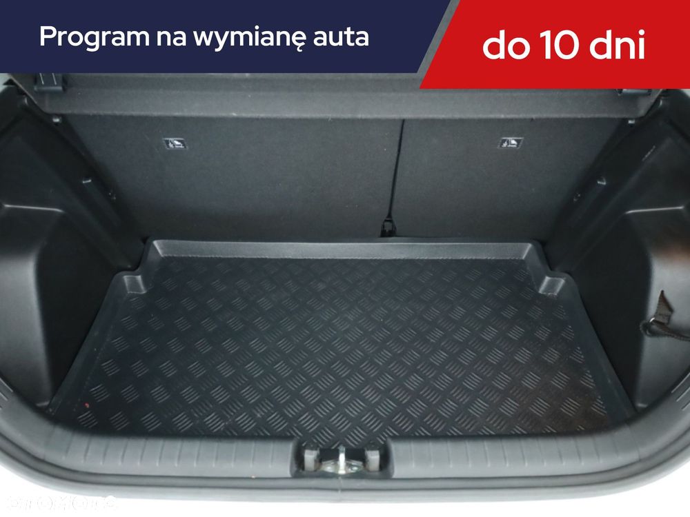 Hyundai i20 - 18