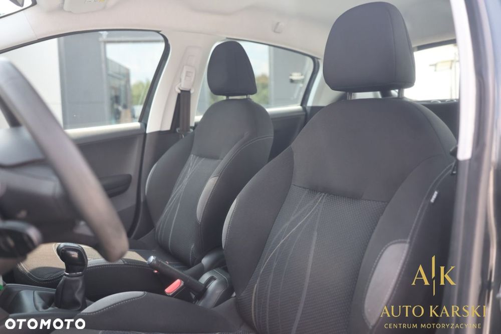 Peugeot 208 - 28
