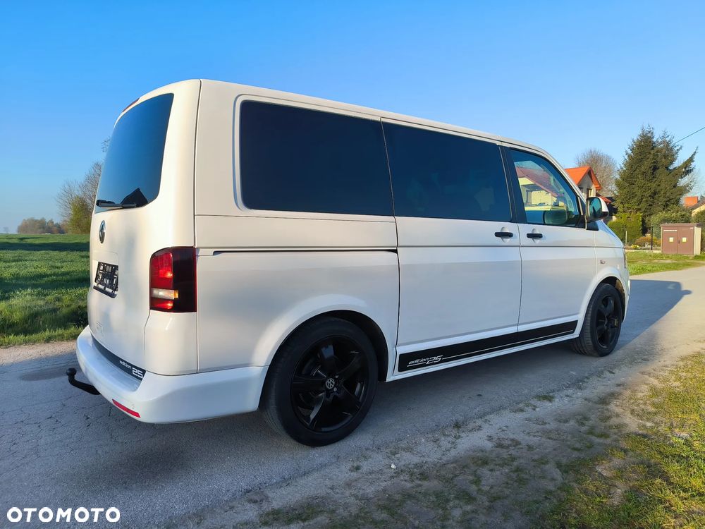 Volkswagen Multivan - 5