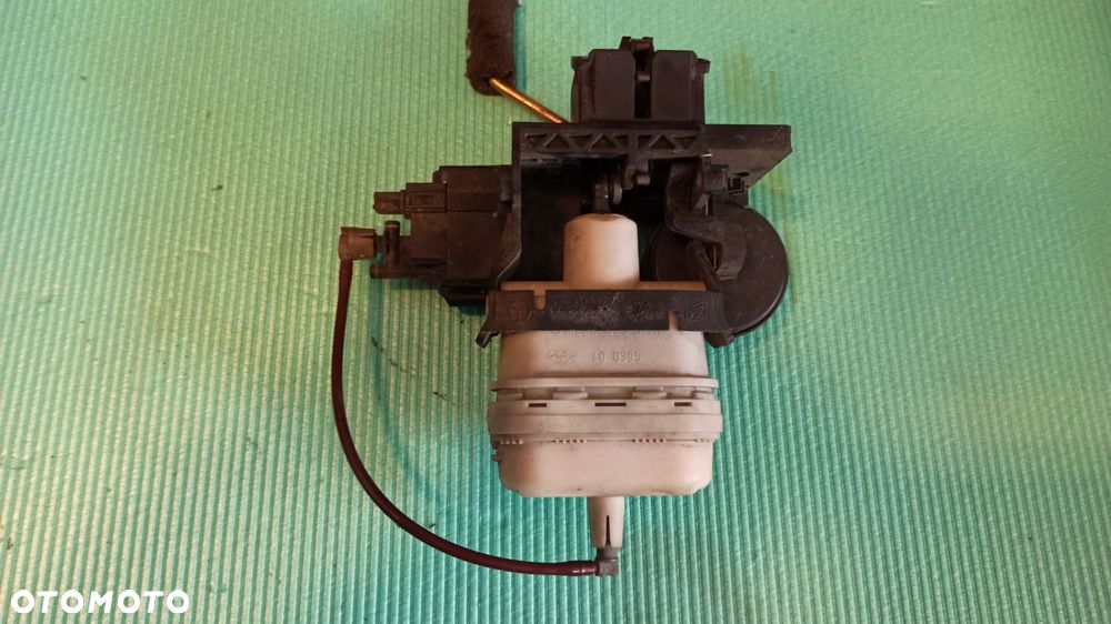 zamek siłownik klapy mercedes sl r230 2307500085 - 3