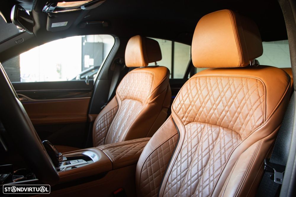 BMW 740 d xDrive Pack M Auto - 10