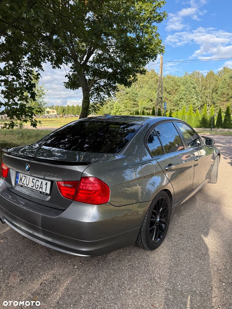 BMW Seria 3 320d Efficient Dynamics - 2