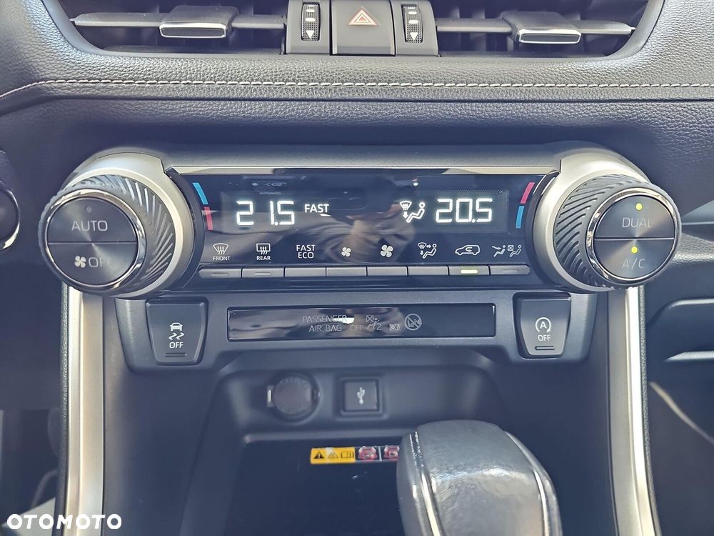 Toyota RAV4 - 29