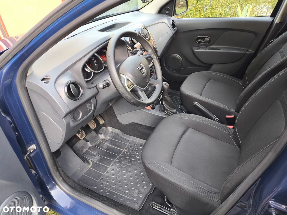 Dacia Sandero - 6