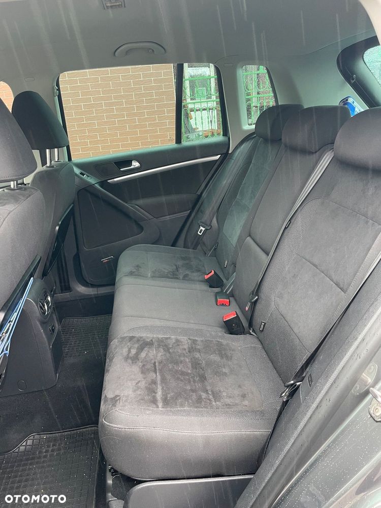 Volkswagen Tiguan - 11