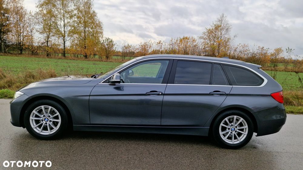 BMW Seria 3 320d Touring Luxury Line - 13