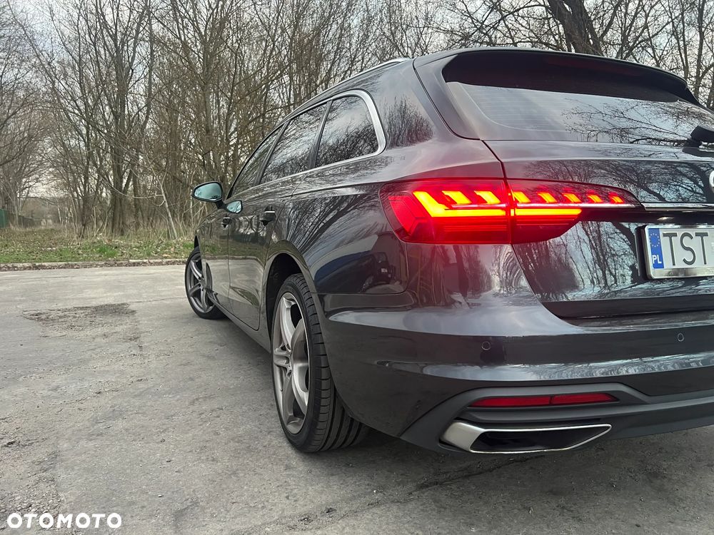 Audi A4 Avant 40 TDI S tronic - 4
