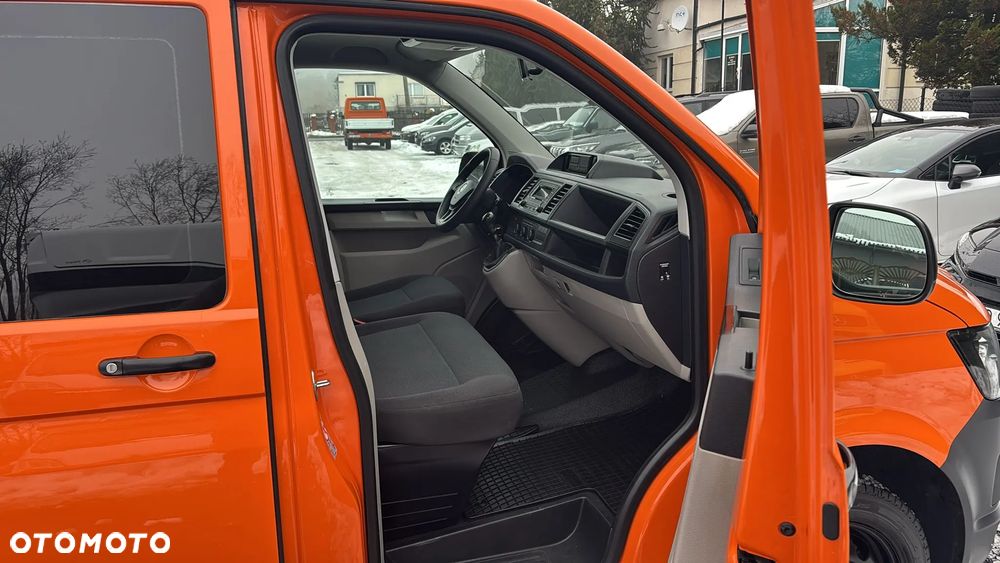 Volkswagen Transporter - 18