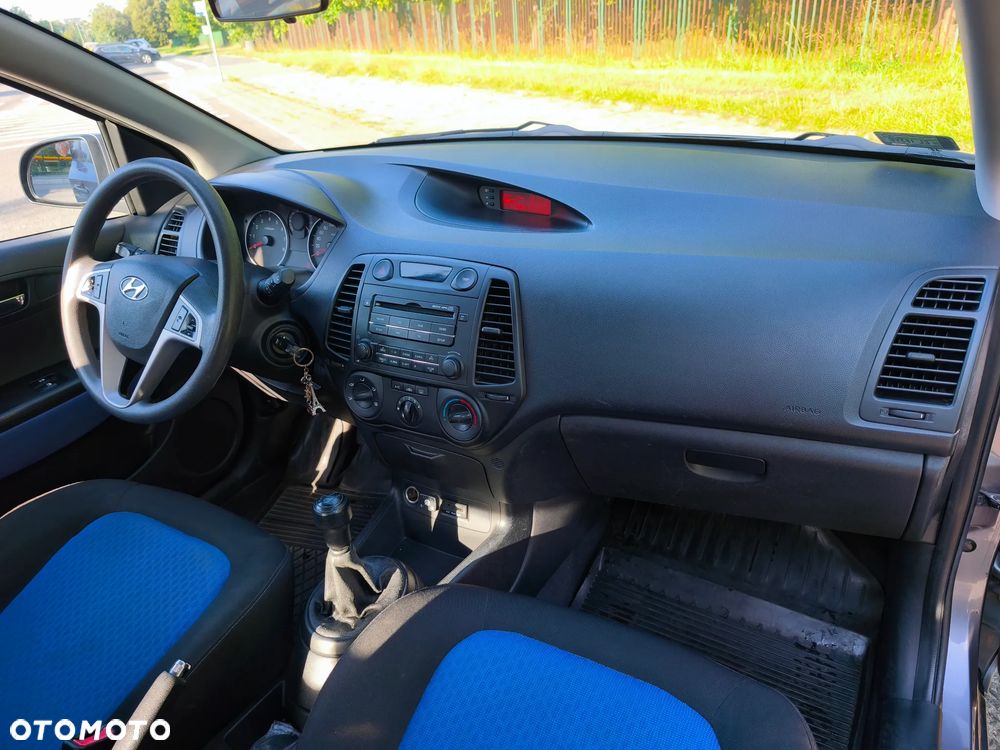 Hyundai i20 1.2 Comfort EU5 - 10