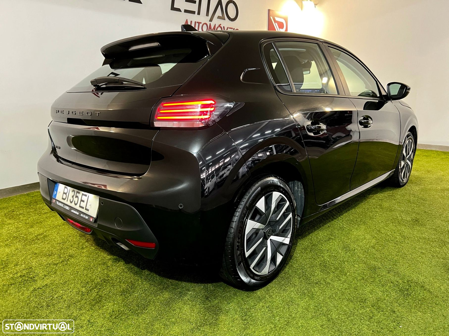 Peugeot 208 1.2 PureTech Active - 13