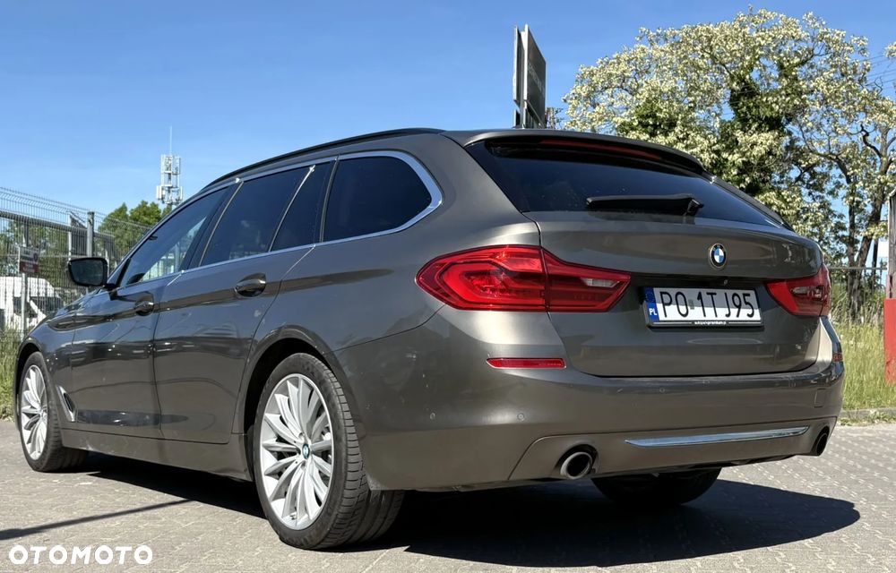 BMW Seria 5 530d xDrive Luxury Line - 6