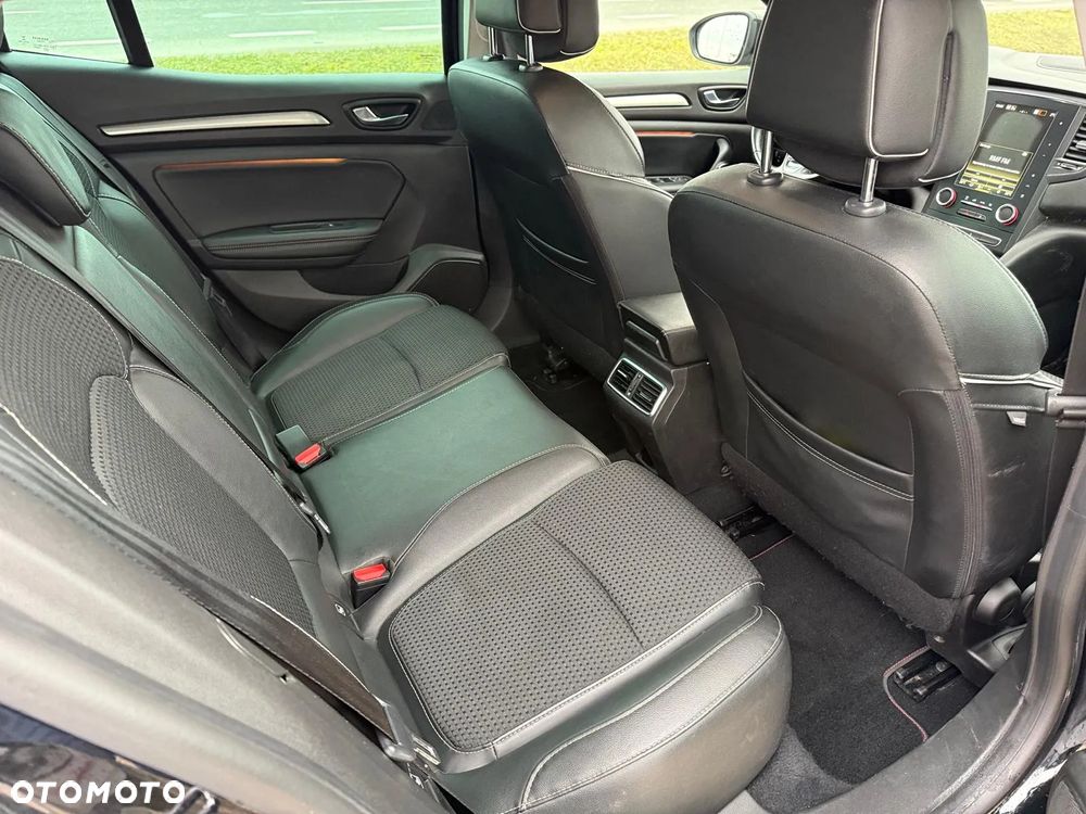 Renault Megane ENERGY TCe 130 BOSE EDITION - 14