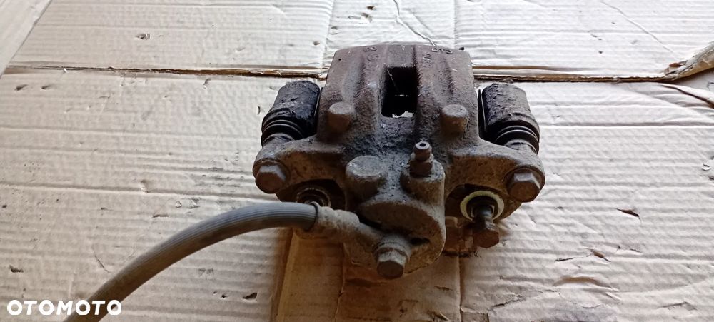 Zacisk hamulcowy lewy tył tylny Hyundai IX35 - 4