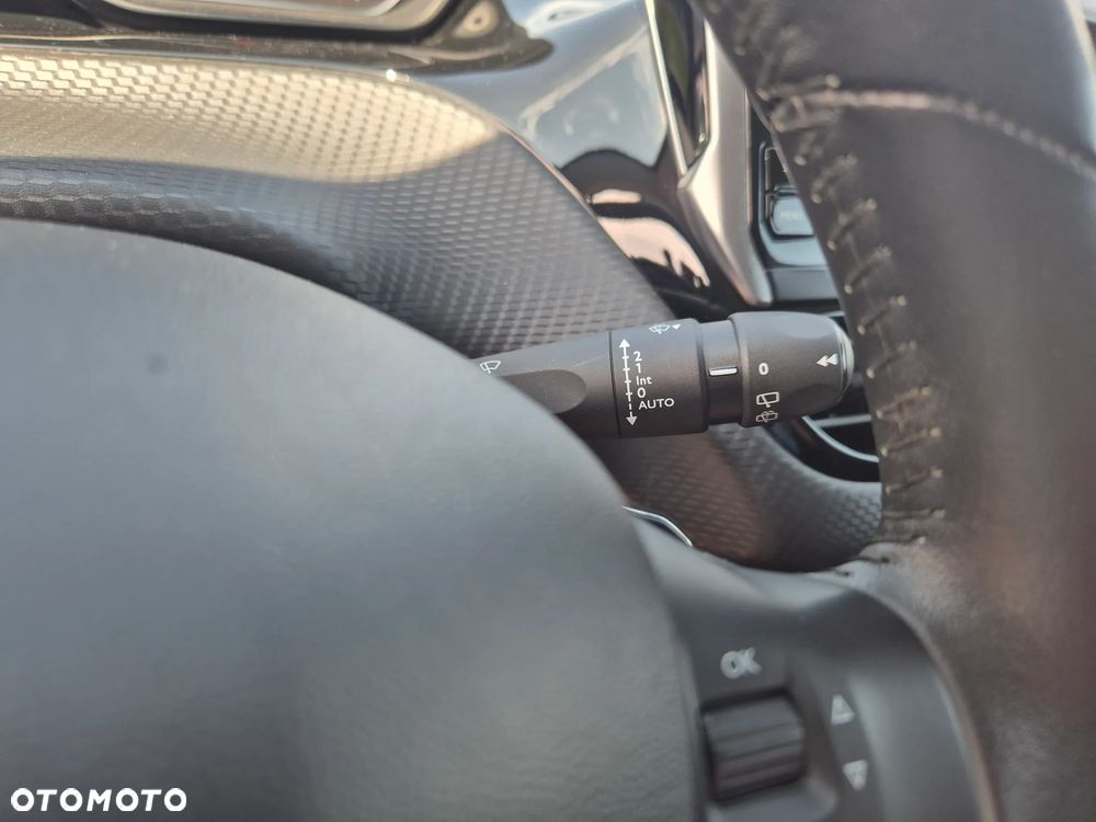 Peugeot 2008 PureTech 130 Stop&Start Crossway - 24