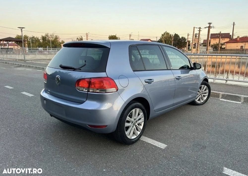 Volkswagen Golf 1.6 TDI DPF Comfortline - 4
