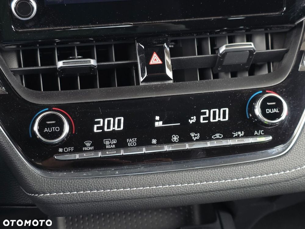 Toyota Corolla 1.8 Hybrid Comfort - 13