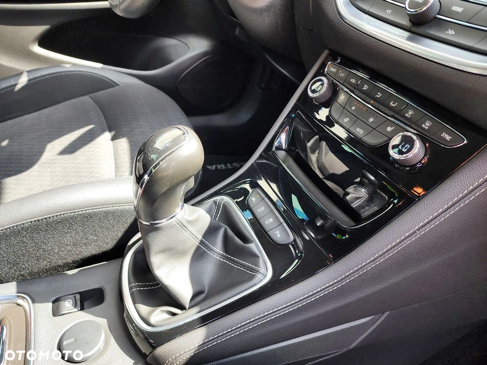Opel Astra 1.4 Turbo Start/Stop Innovation - 29