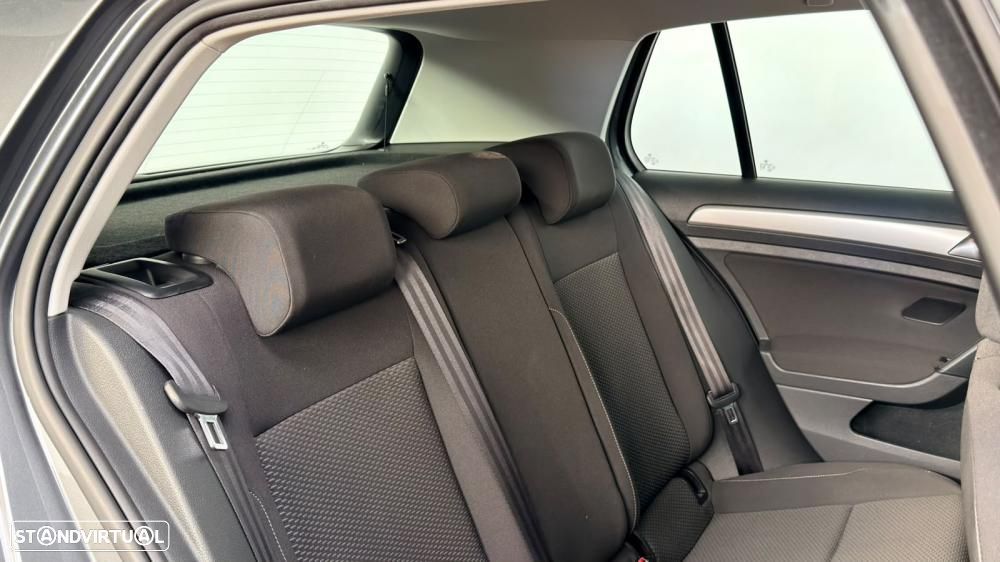 VW Golf 1.6 TDI Trendline - 18