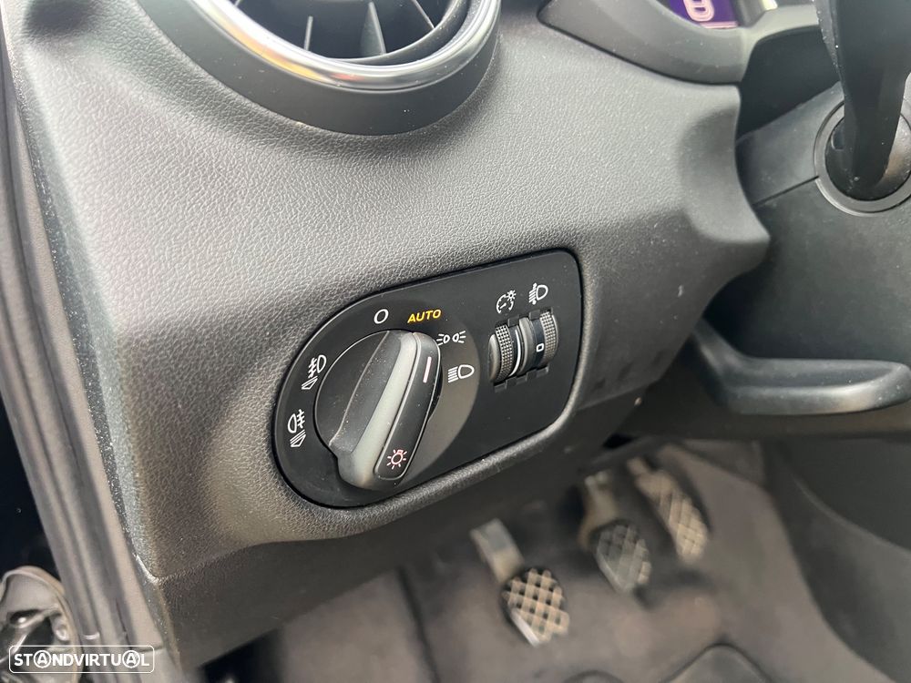 Audi A1 1.6 TDI S line edition - 15