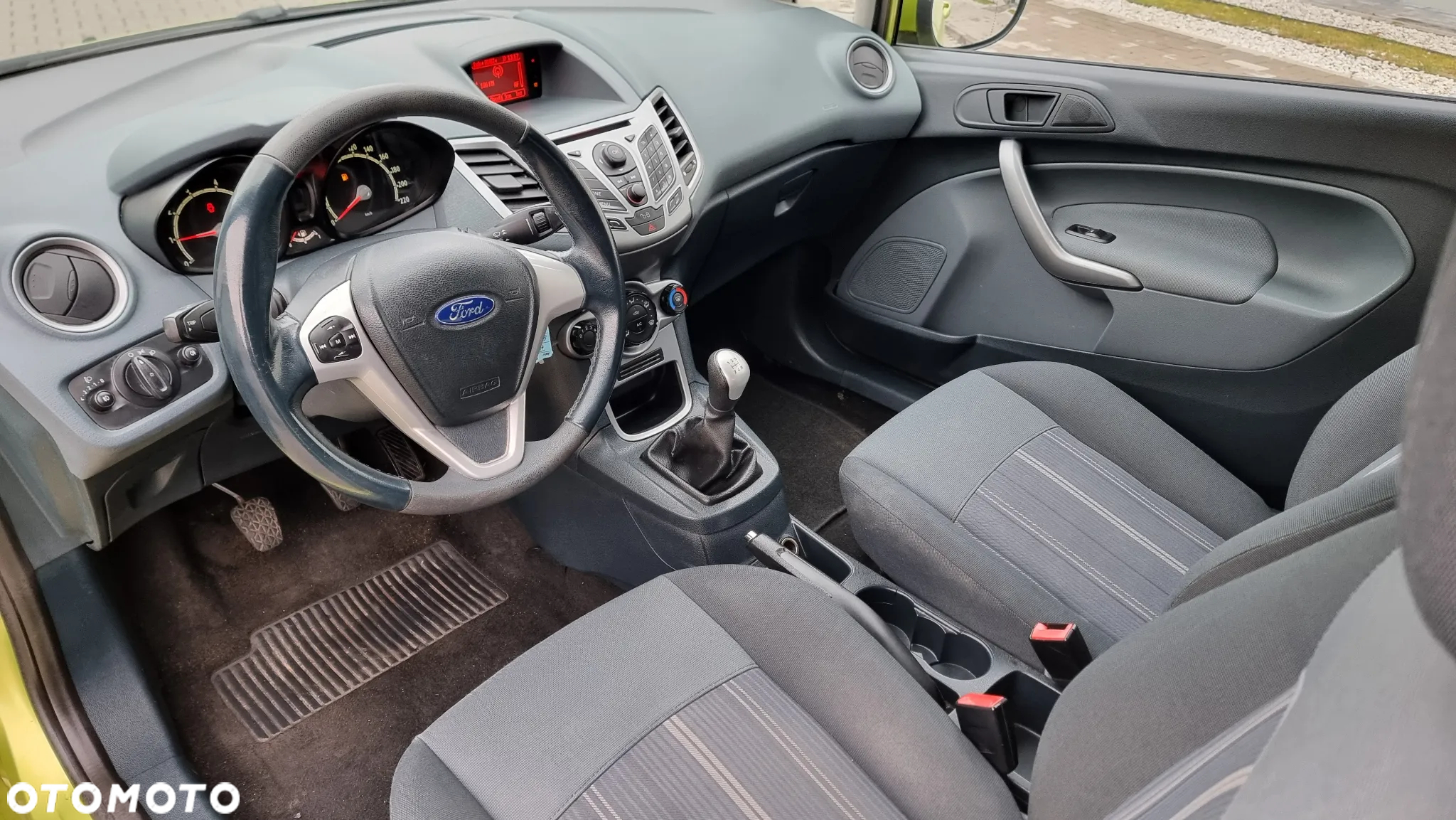 Ford Fiesta 1.25 Titanium - 19