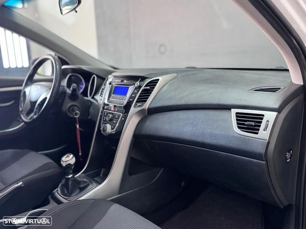 Hyundai i30 1.4 CRDi Active - 11